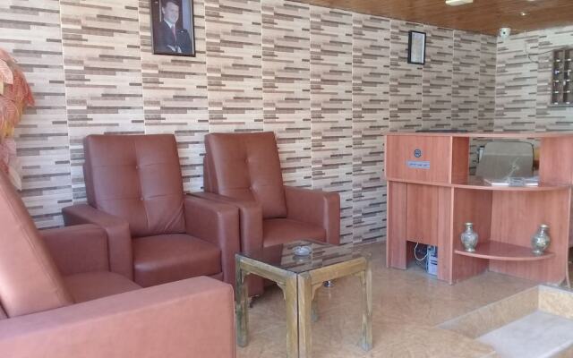Seleen Hotel Suites