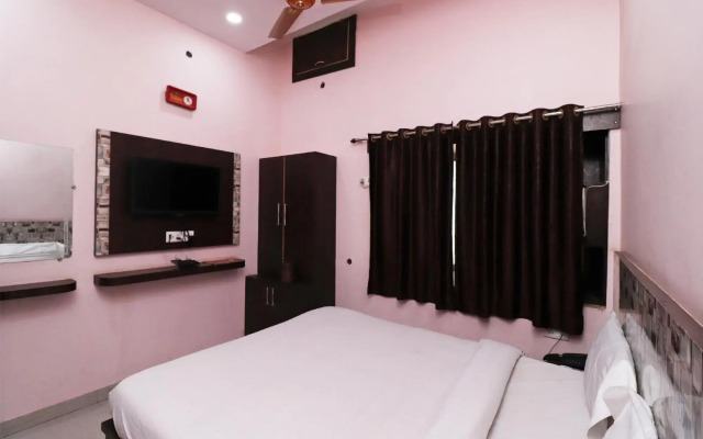 SPOT ON 43444 Hotel Alok Residency
