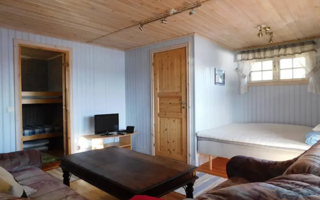 Lake View Cabin