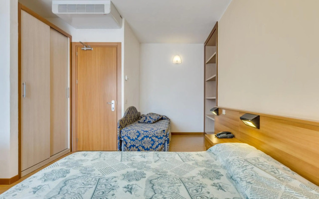 Hotel Ambassador