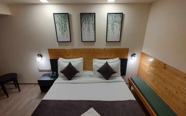 Saltstayz Select - Nehru Place & New Friends Colony