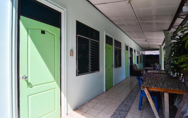 OYO 499 Pattaraporn Hotel