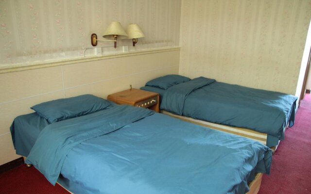 Turpan Whitecamel Youth Hostel Qingnian Road Branch