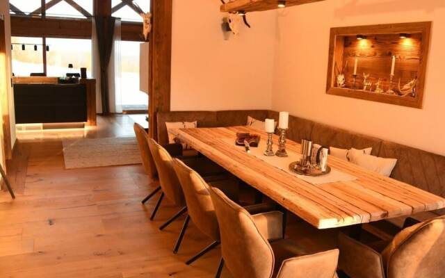Maja Chalets Comfortable Holiday Residence