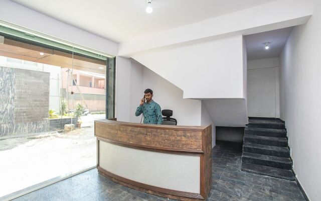 OYO 22836 Hotel Amster Inn