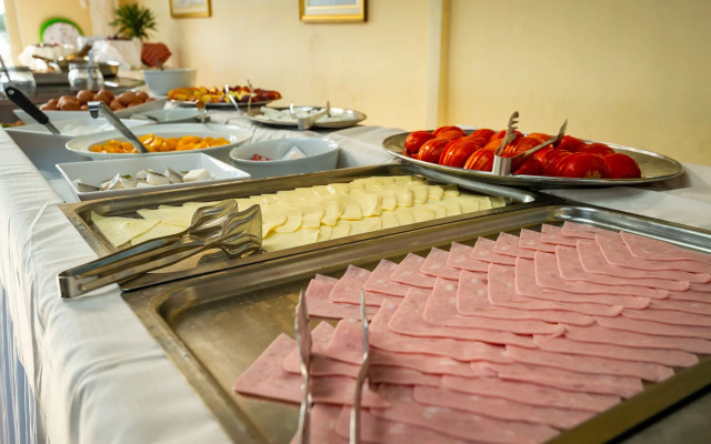 Dolphin Resort Hotel & Conference