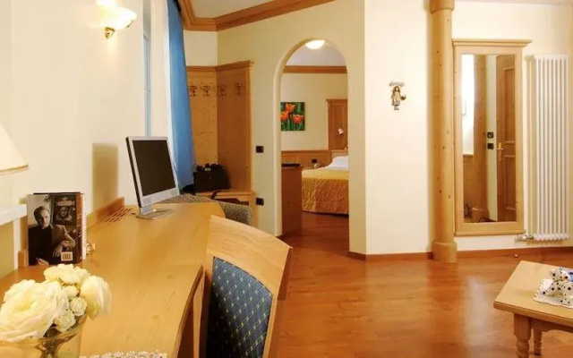 Lido Hotel & Apartments