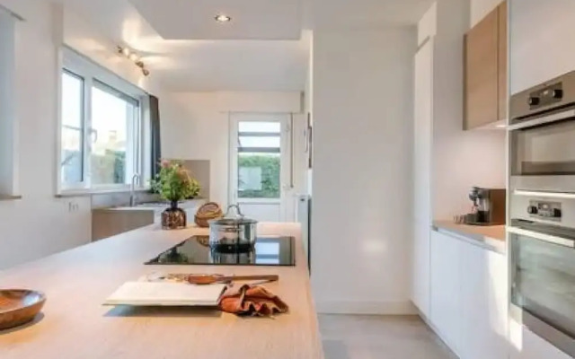 Spacious House With Garden for Family and Friends
