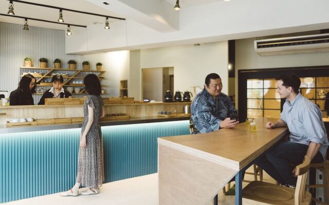 Theater Zzz - Hostel