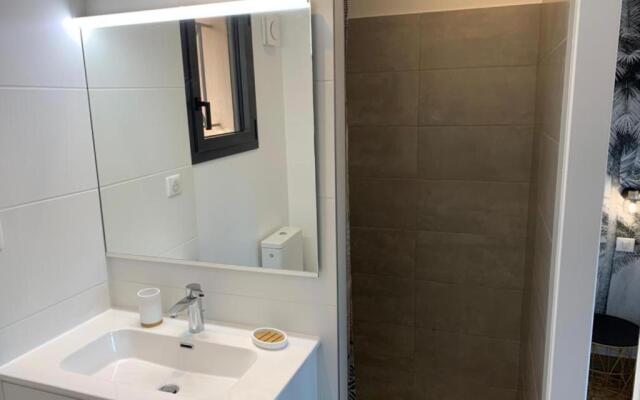 Villa pleine de charme avec piscine proches des plages