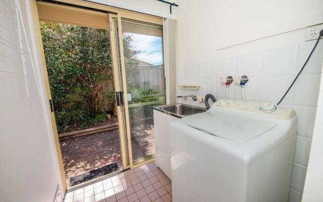 Whitesands Road, Unit 2/12