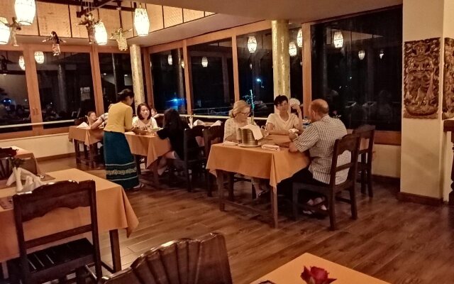 Spring Lodge Inle