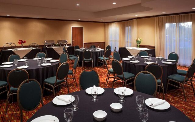 Courtyard by Marriott Ventura Simi Valley