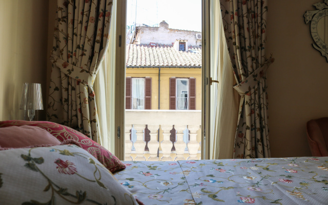 Rome King Suite