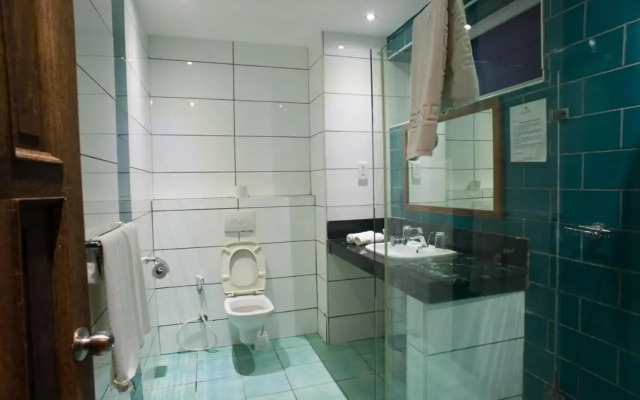 Modern Beachfront Studio Apartment B44