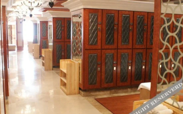 Oriental Hawaii Holiday Hotel