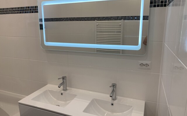 Modern Apartment City Center