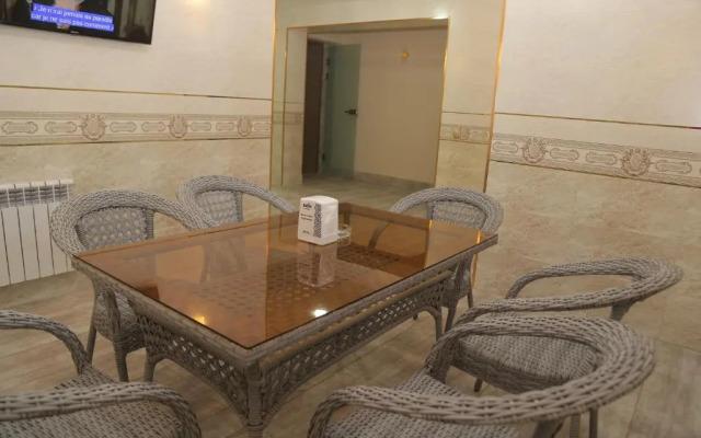 Bek Plus Hotel