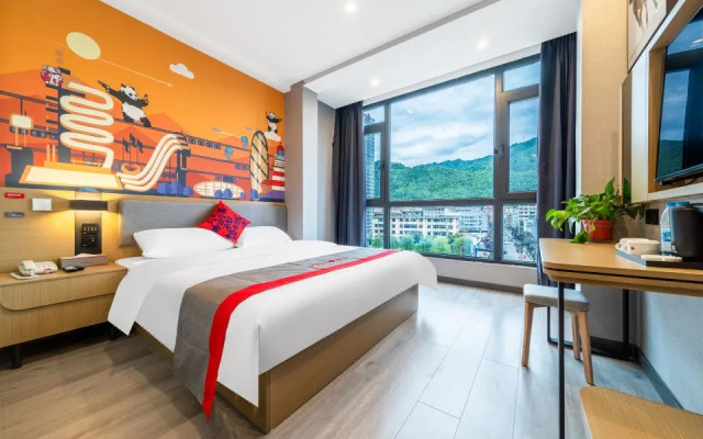 Junyi chain hotel (Xin'an Vocational Education Center store)