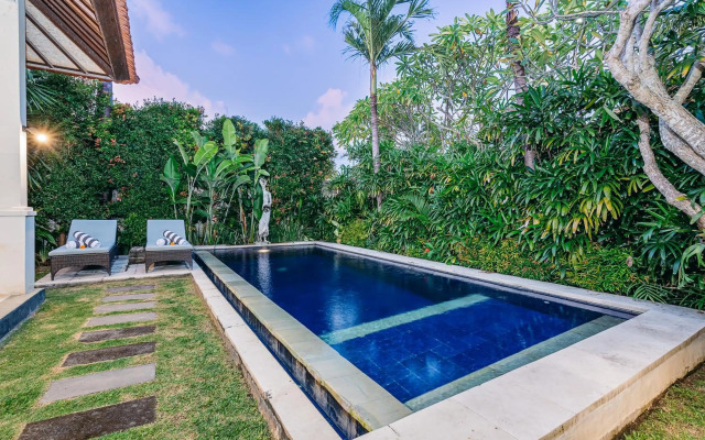 5Min WALK TO Beach - PRIVATE POOL MAHAYANA VILLA