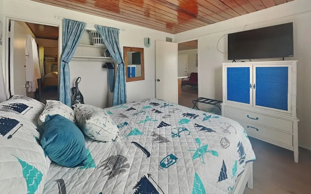 Coastal Den