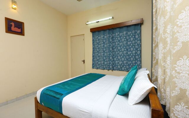 OYO 10178 Home Pleasant 1BHK Near Airport