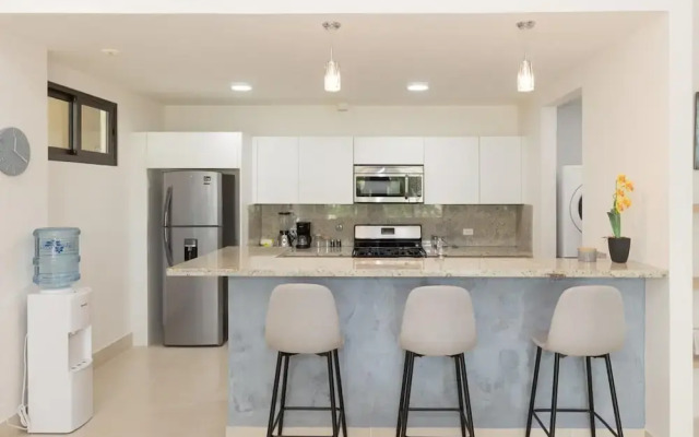 The Spacious Condo by Acomodo