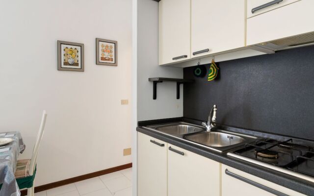 Snug Apartment in Ospedaletti With Swimming Pool