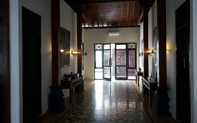 Griya Pamengkang - Javanese House