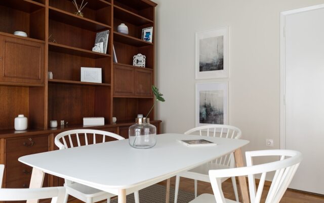UPSTREET Chic Flat in the Heart of Athens