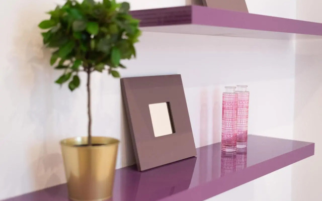 Standard Apartment by Hi5 - West End Center