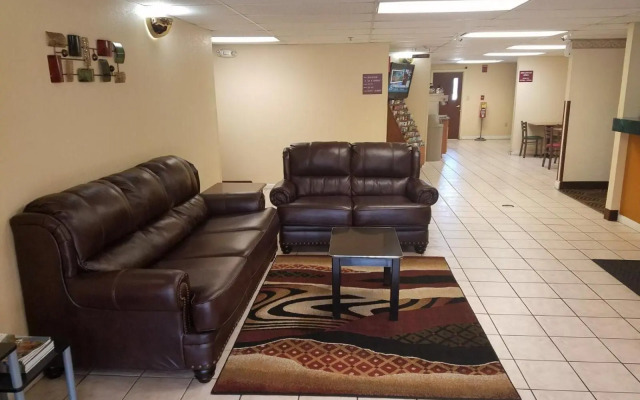 American Inn Evansville