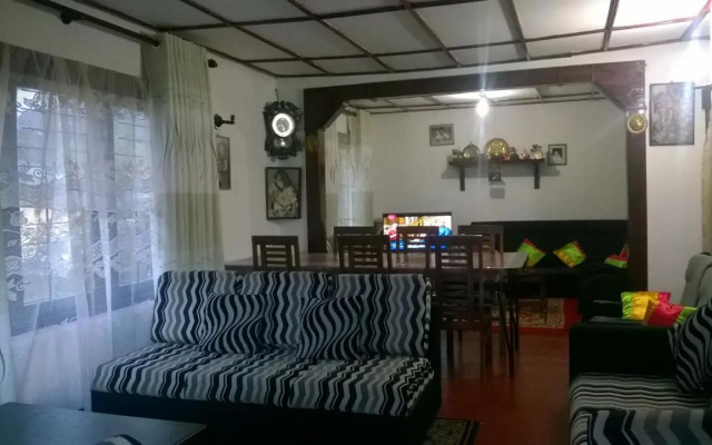 Srihelyes Inn