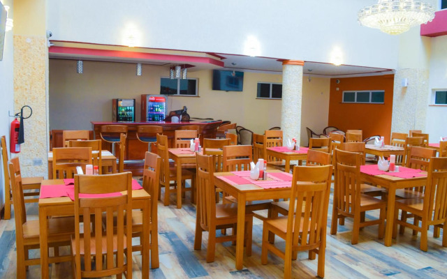 Red Ruby Hotel