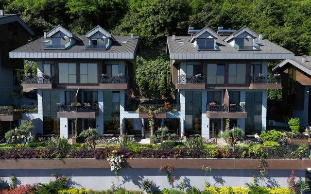 Peerless Villas Hotel