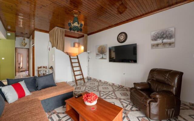 72sqm apartment with amazing view near old bridge