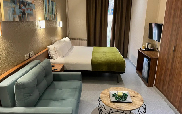 Aneto Hotel