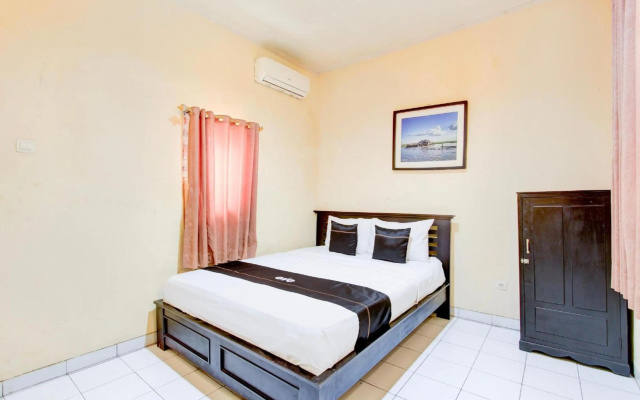 Collection O Stasiun Pekalongan Near Stasiun Kereta Api Formerly Hotel Indah – Guest Rooms – Pekalongan