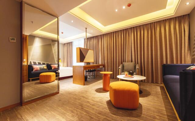 Holiday Inn Express Daocheng Yading