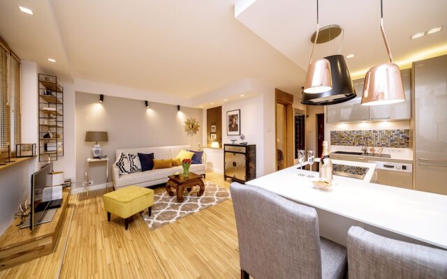 Golden Apartament by Your Freedom