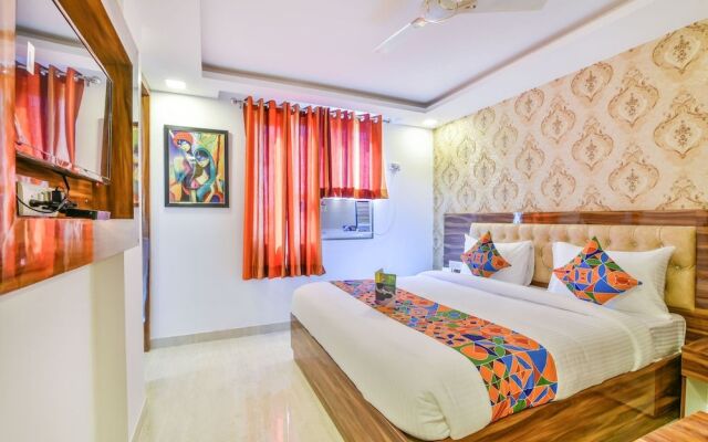Fabhotel Pearl Suite
