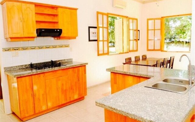 River Ray Estates