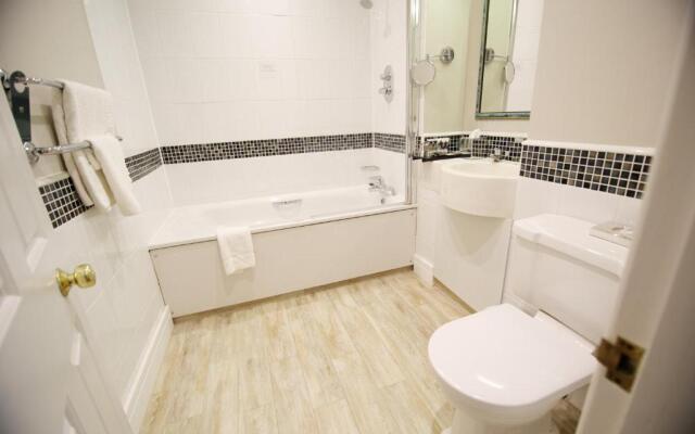 Mercure Gloucester Bowden Hall Hotel