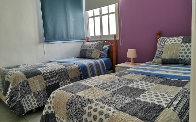 Nelidas Pri. Bungalow Pool & wifi free.