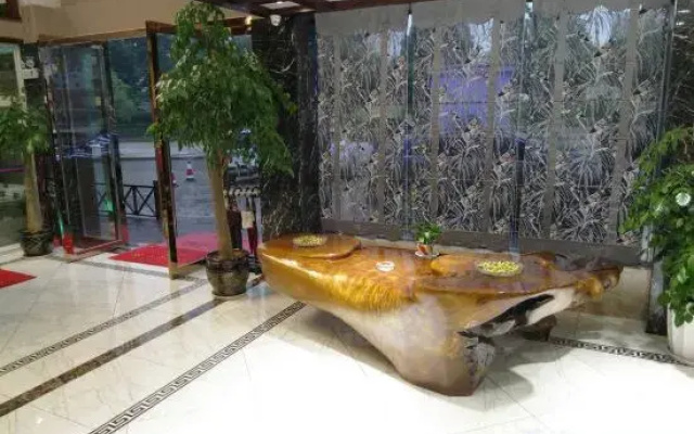 Chuxiong Haiheng Hotel