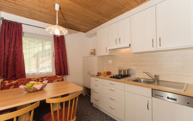 Apartment 4 Holiday - Wolly