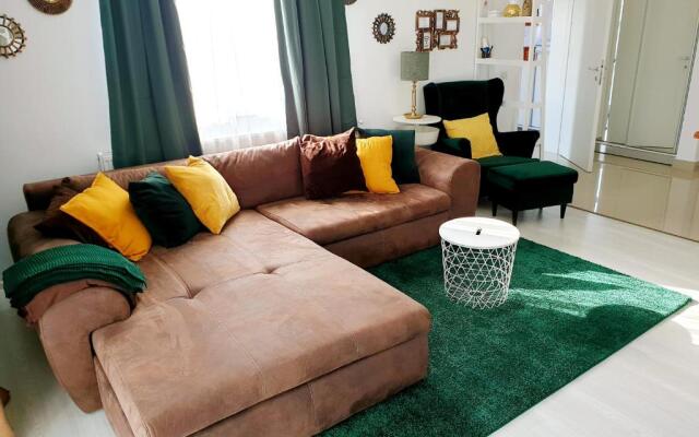 VillaGrey Tunari