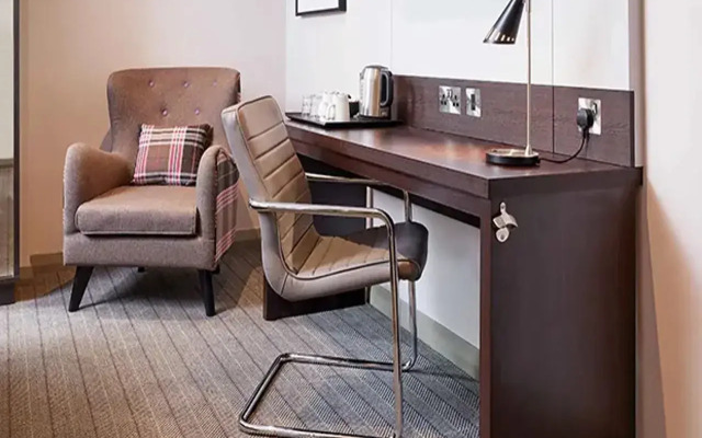 Premier Inn MAN Airport (M56/J6) Runger Lane South