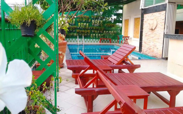 Royal Ivory Sukhumvit Nana