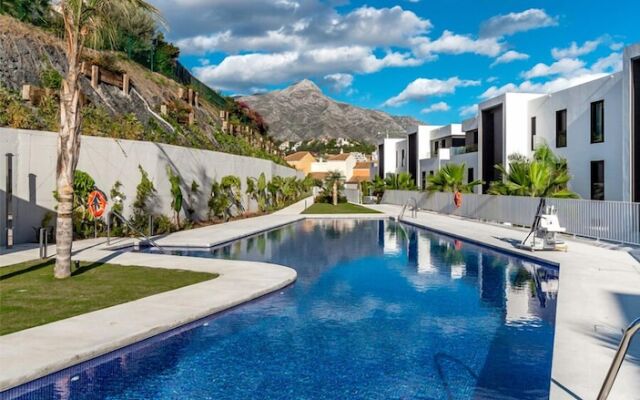 A-VITA Azahar Luxury Apartments